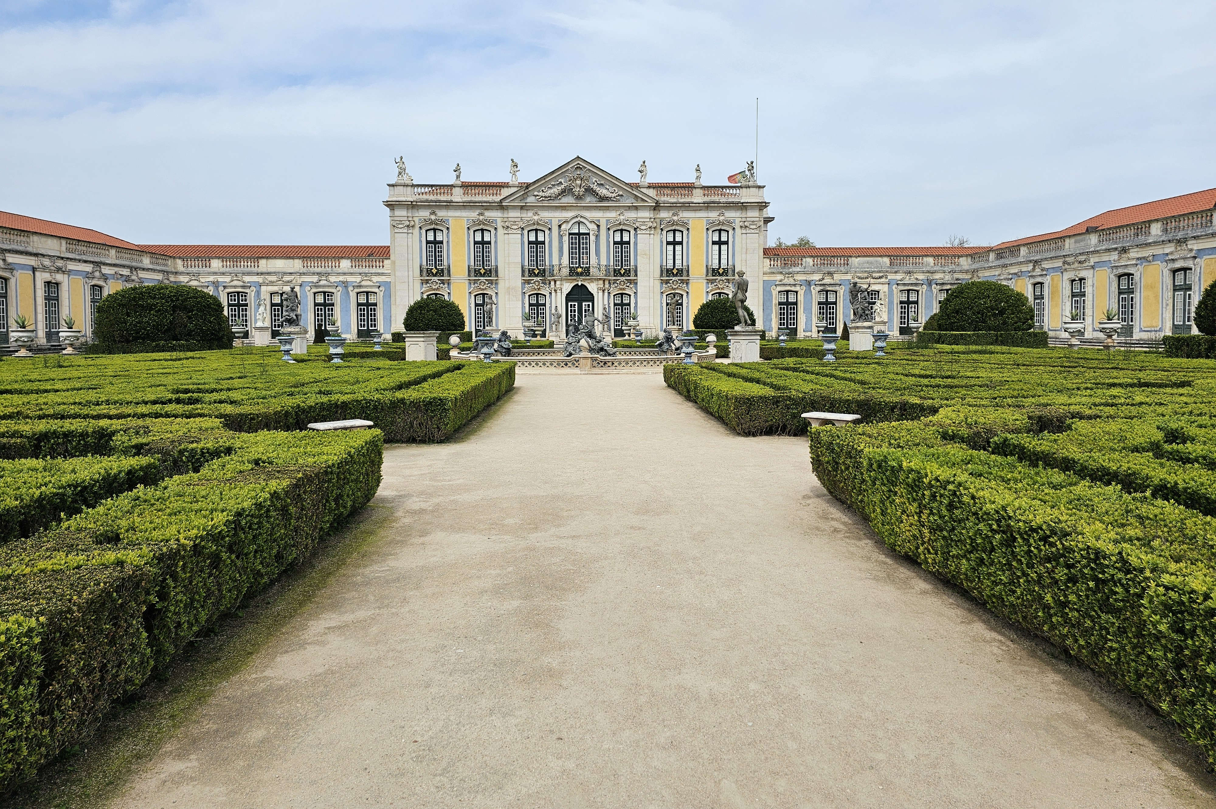 Queluz